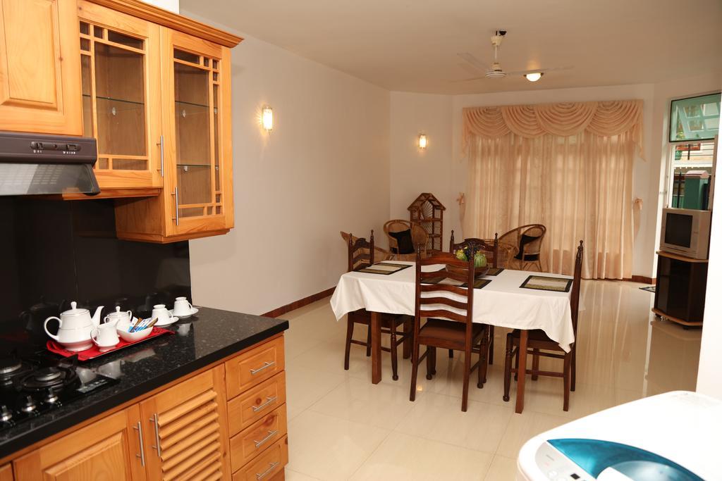 Glory Homestay Канди Стая снимка